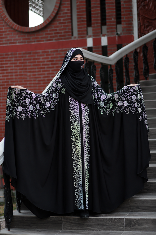 Golap Kaptan Abhaiya with Hijab