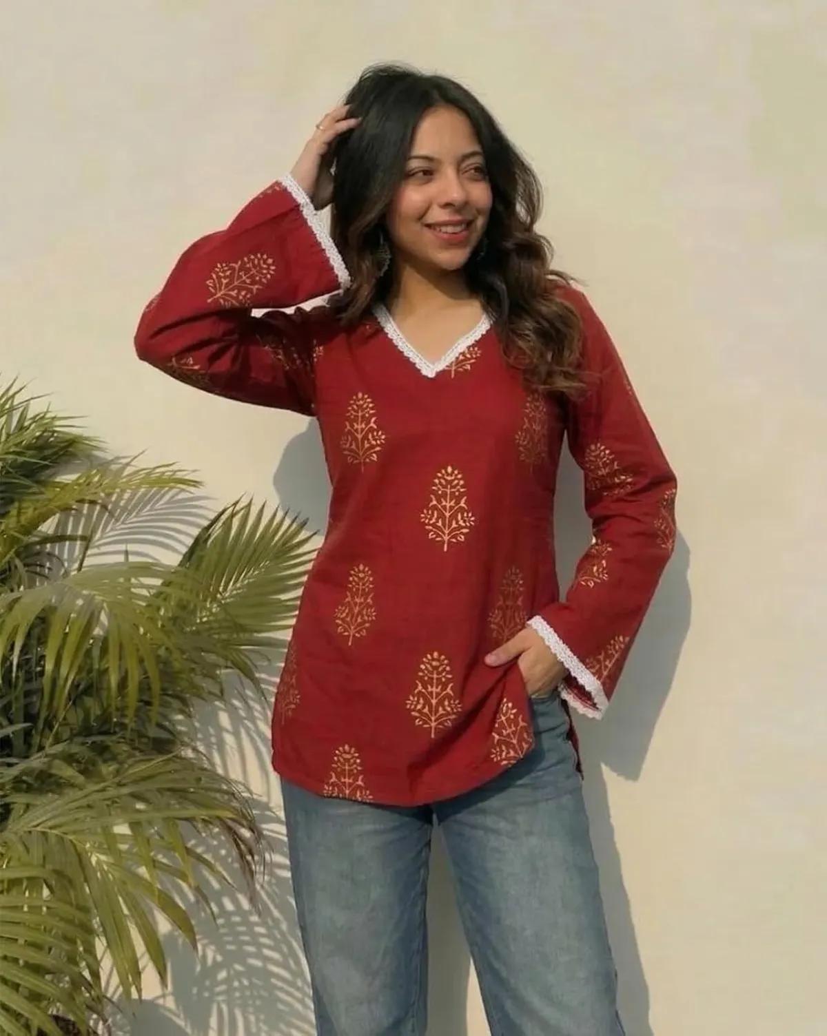 গাউন ও কুর্তি